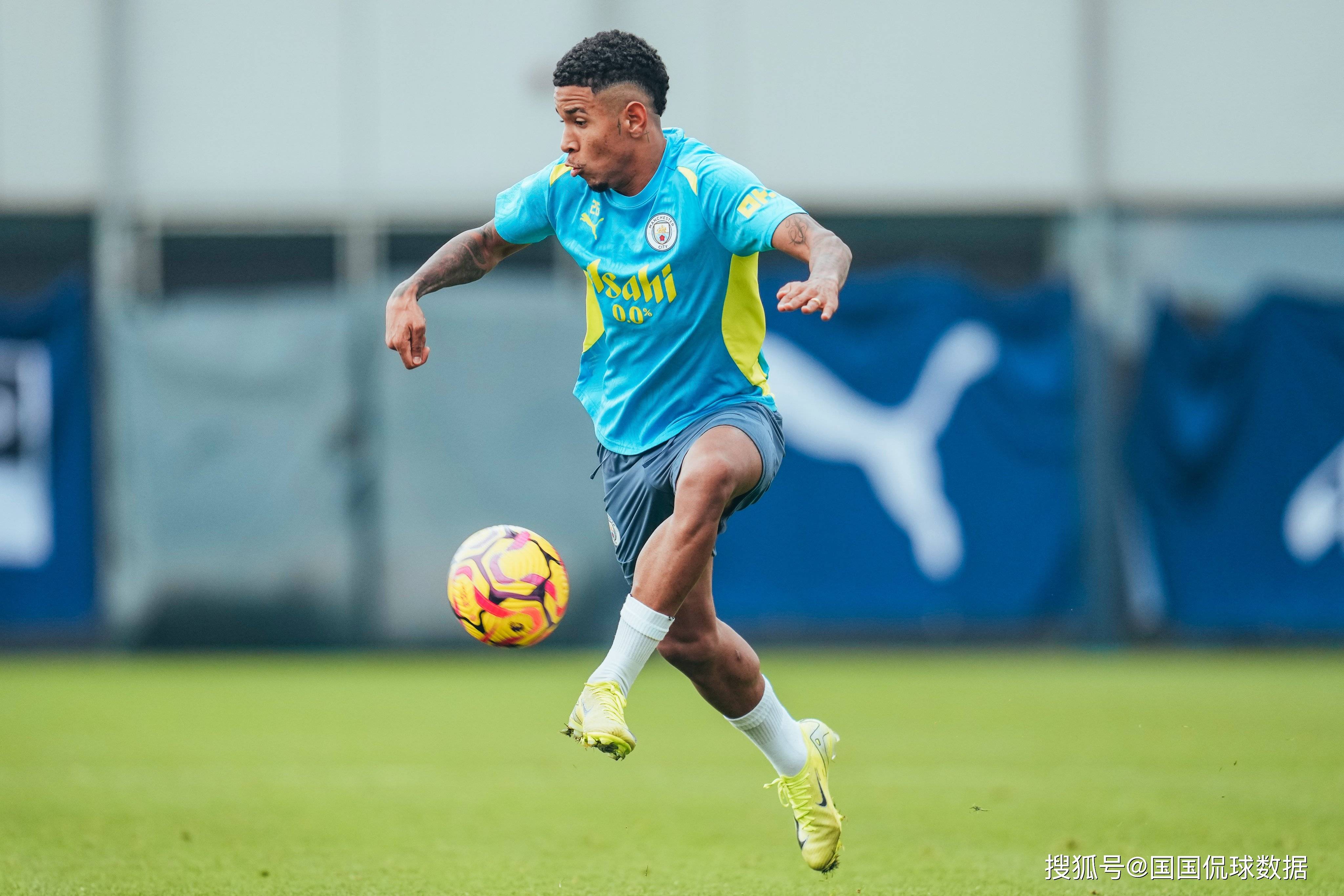 开云体育app-英超场外新闻不断，话题热度爆表的简单介绍