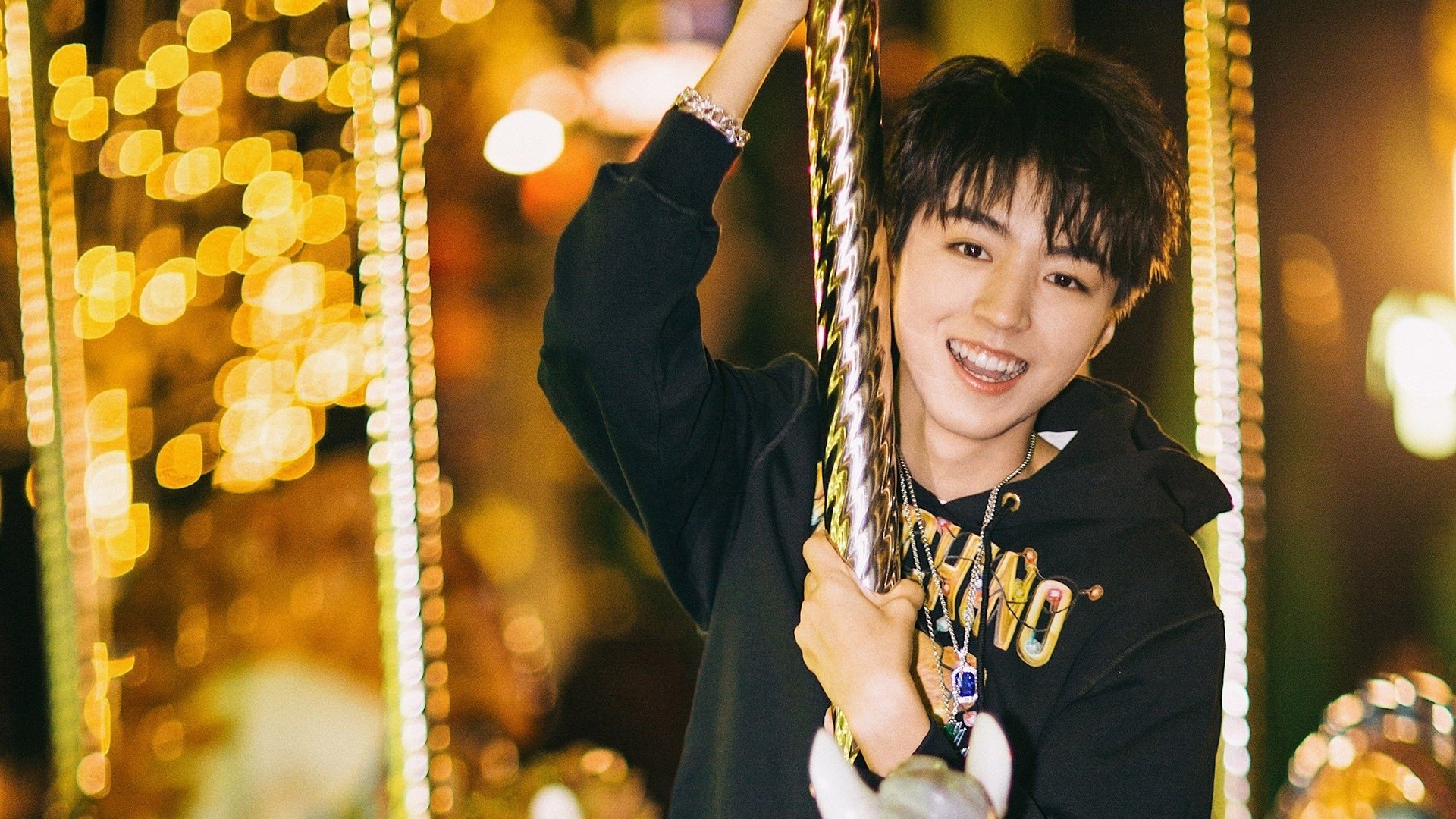 逆流而上,从加的夫雨夜到曼彻斯特的星光—论足球如何书写不可能