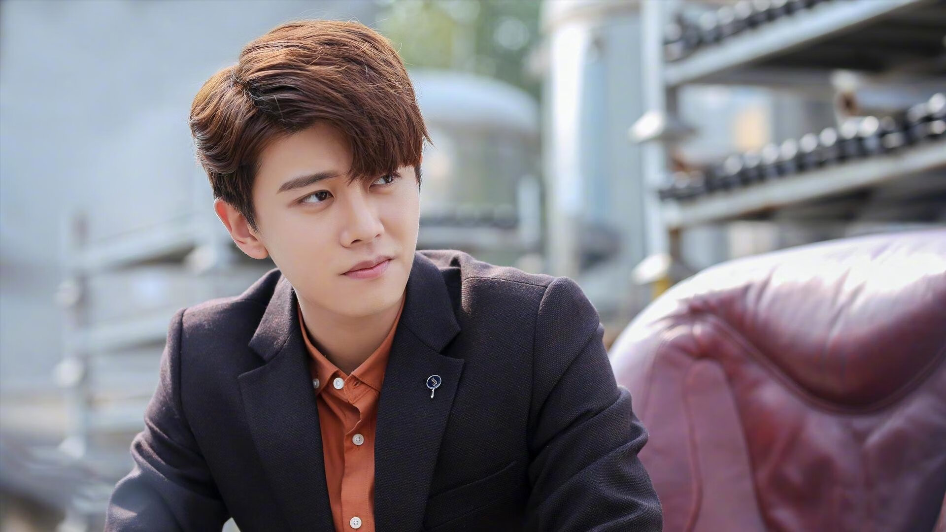 巨人倒下瞬间听见发动机轰鸣，新疆队关键战突围雄鹿，范弗利特成为关键先生