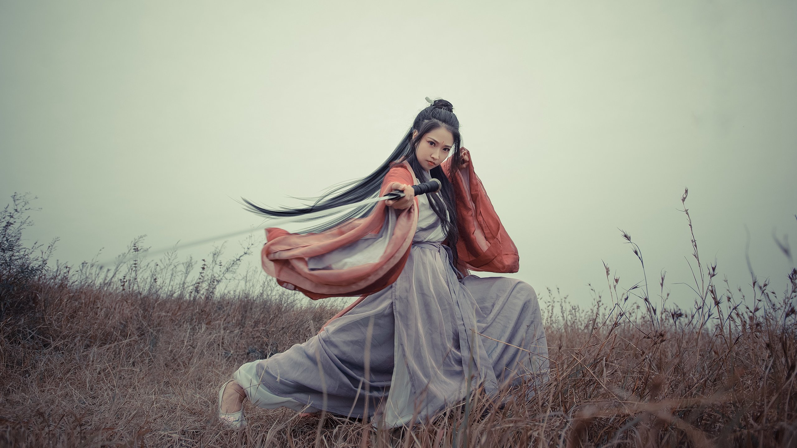 孤胆英雄与钢铁洪流,爱德华兹的星光与广厦的烽火