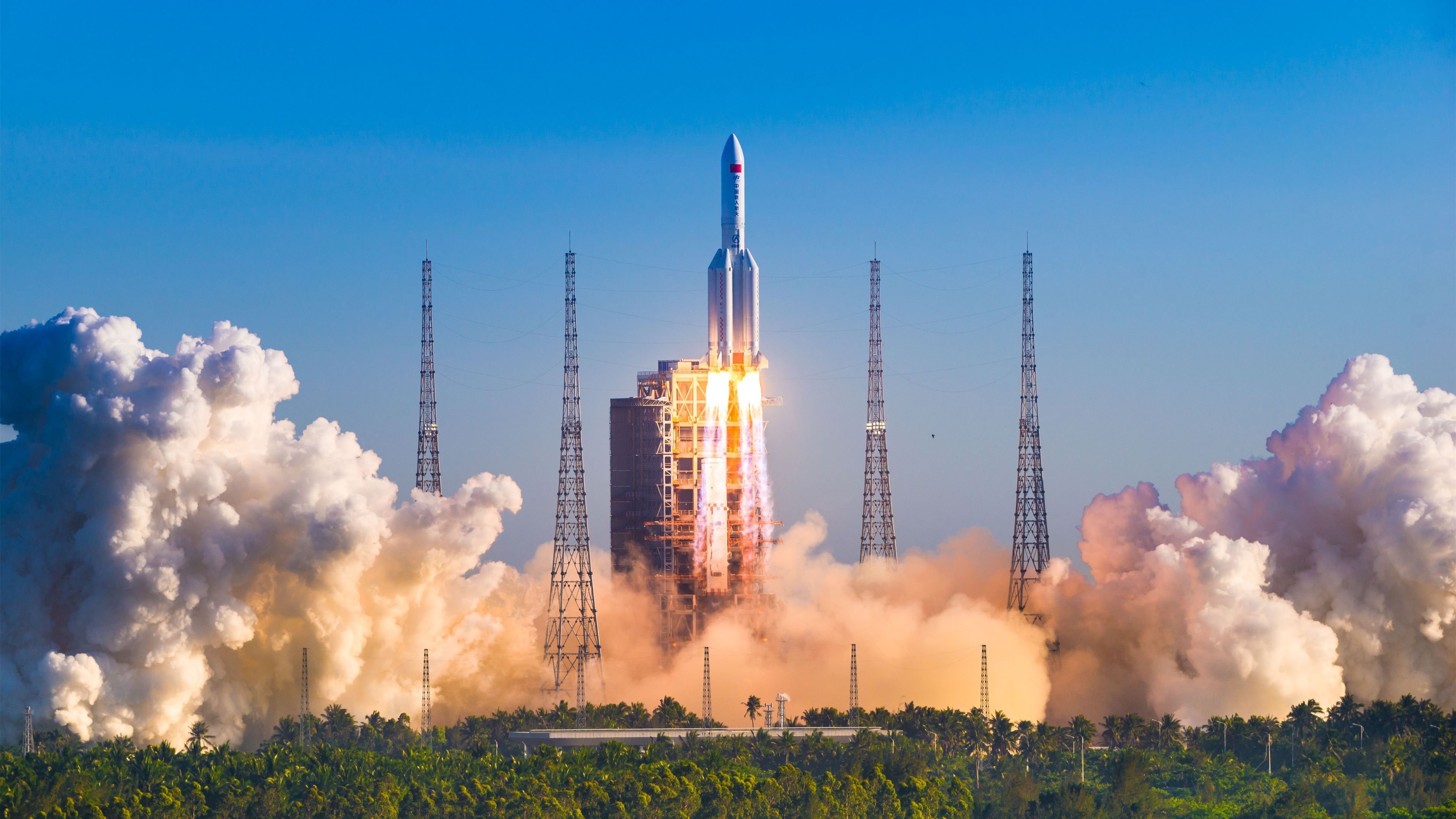 钢铁华尔兹,当F1轮胎在上海赛道奏响中国力量