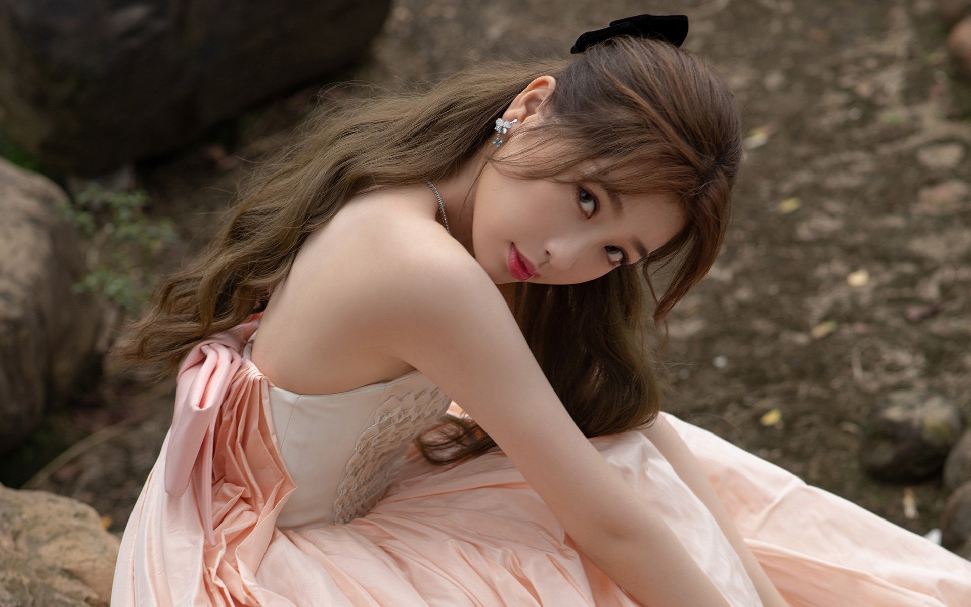 开云体育-攻防天花板对决，年度焦点之战，76人如何让亚特兰大之鹰折翼费城？