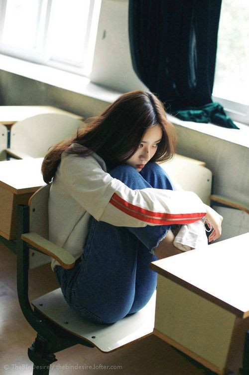 开云体育官网-阿坎吉的几内亚防线，当巴萨的利矛遇上非洲铁壁的意志